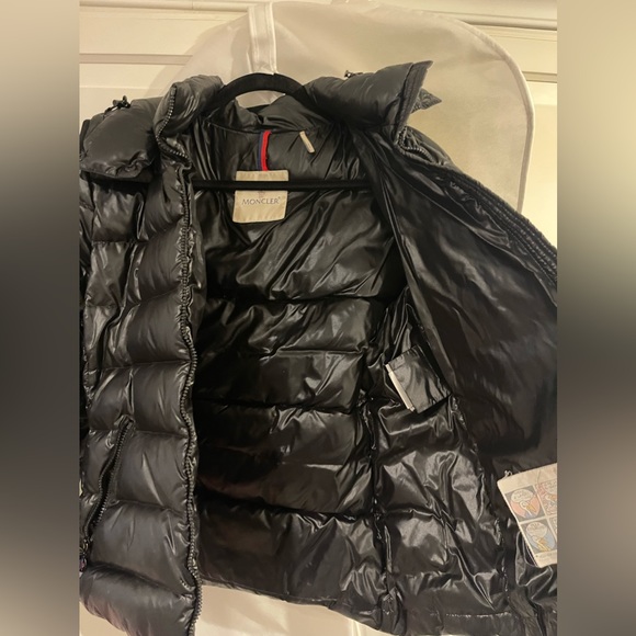 Womens moncler coat - Picture 6 of 7